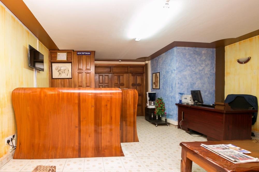 Upperhill Blueberry Hotel Nairobi Exterior photo